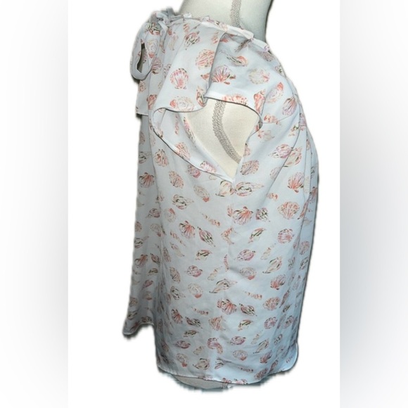 LC Lauren Conrad Pleated White & Pink Seashell Top - Picture 5 of 5